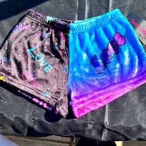 Penelope wildberry NEW fuzzy lounge shorts 10/12. 100% polyester material.